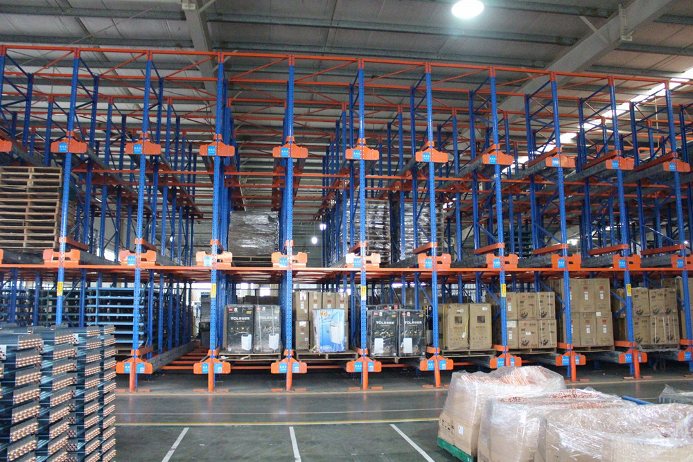 Inquiry for 1200*800*135mm Plastic Pallet from Customized Color Static Load 4 Ton