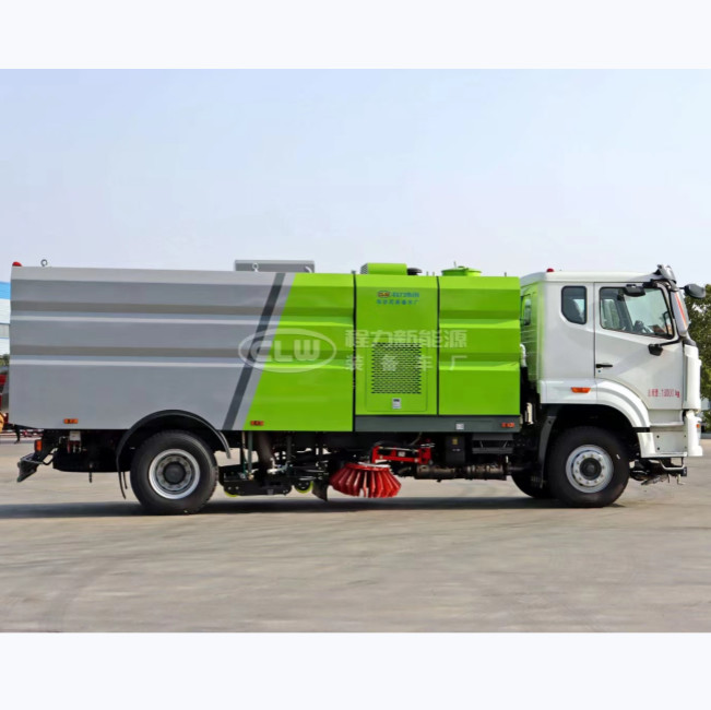 Small Vacuum Road Sweeper Truck With 3-20km/H Sweep Driving Speed