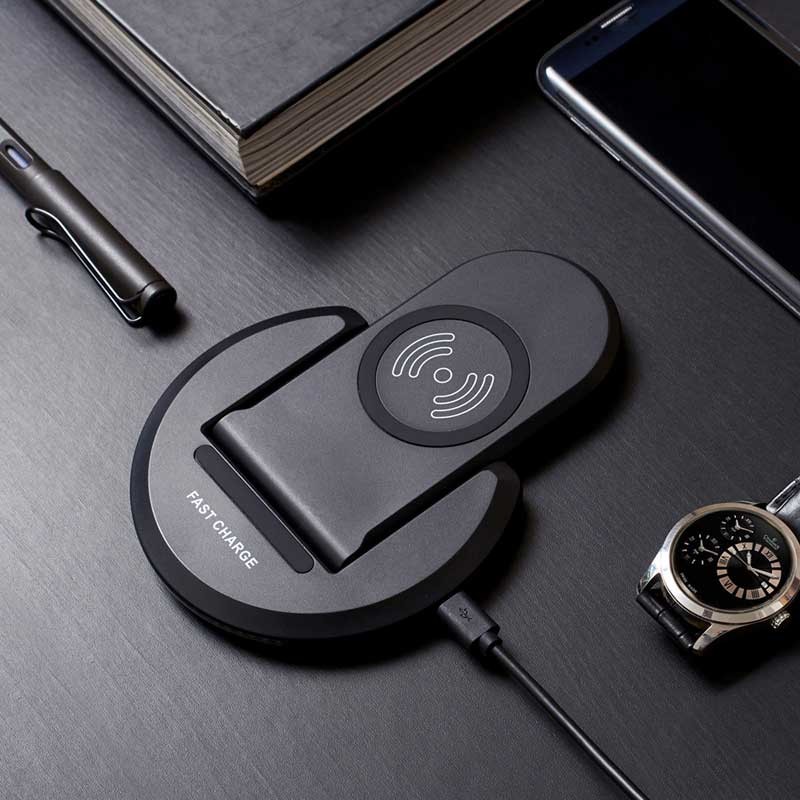 5W 7.5W 10W 15W Desktop Wireless Charger Adjustable 0 To 90 Degrees