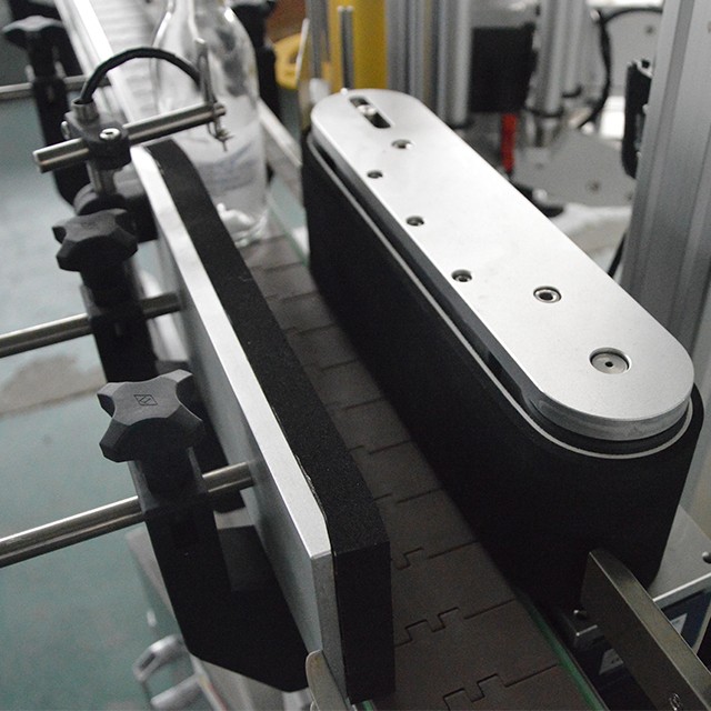 Carton Double 1.5Kw Automatic Labelling Machine Sticker 220V 50hz