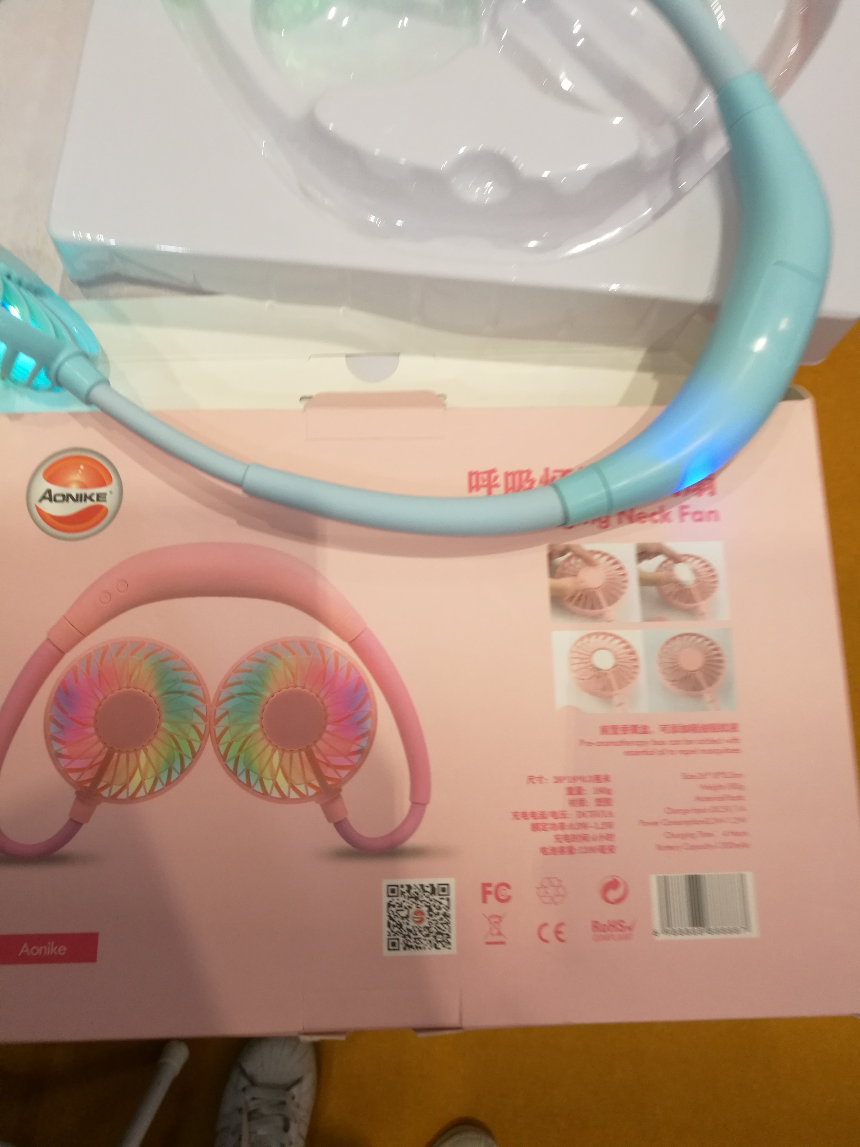 Colorful LED 1Ah 30mm Portable Hanging Neck Fan