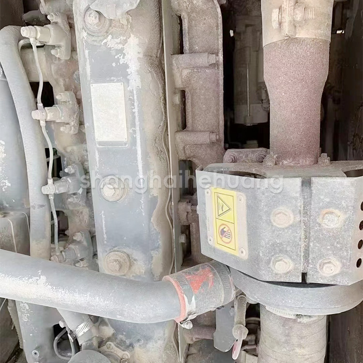 Doosan DH150w Wheel Excavator Made in Korea with Low Machine Weight of 15 KG and Engine