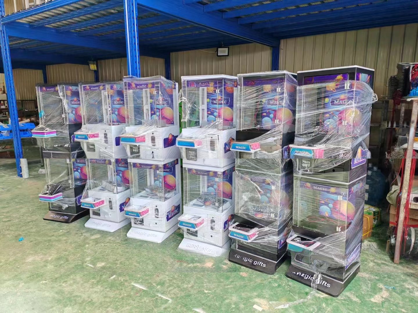 Dreamland High Profit Coin Operated Lucky Claw Crane Games Cheap Mini Prize Game Machine