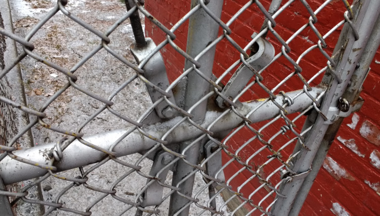 Chain wire Fence for sale 65MM X 65MM X 4.00MM black powder coated