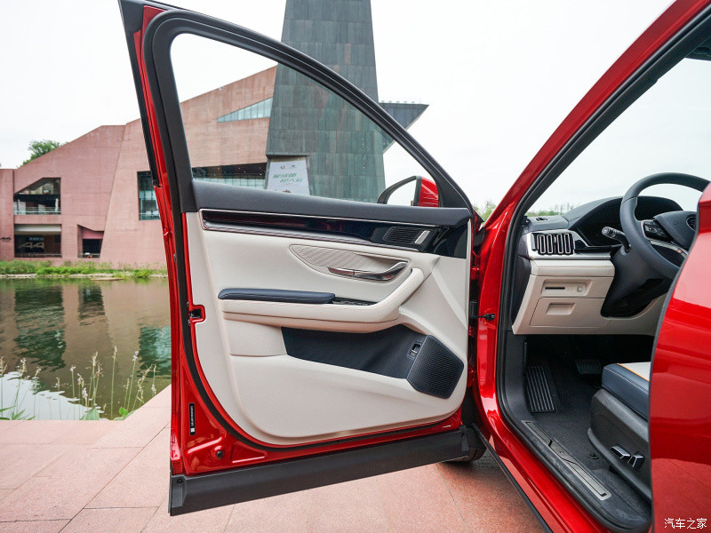 Flagship Version Electric Compact SUV Top EV Cars For BYD Song Plus 2021