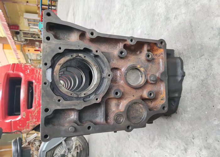 6D31 Excavator Used Engine Blocks For Excavator HD700-7 SK200-3 ME996345