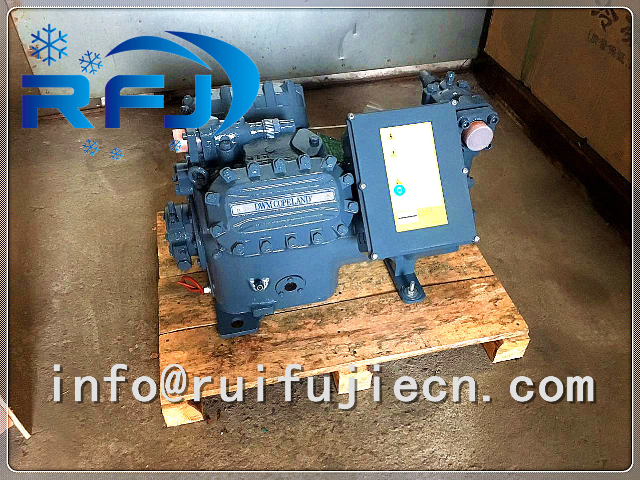 15hp Dwm Semi Hermetic Refrigeration Compressor , Seafood Fashion Chiller Compressor D4SL-1500