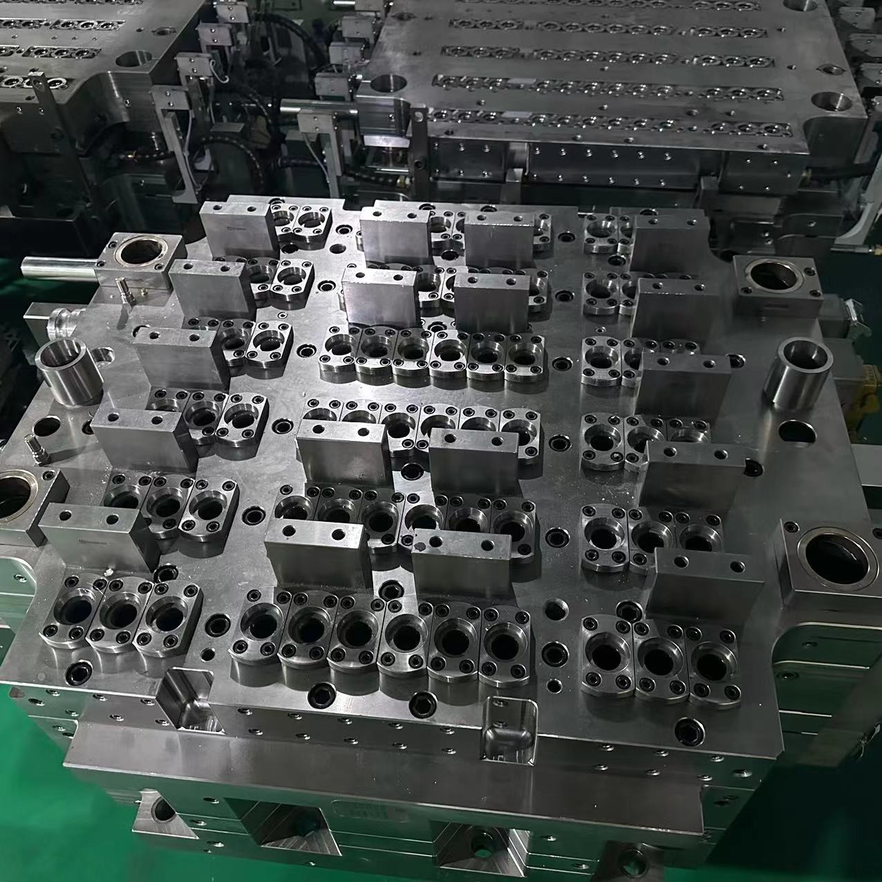 PET Plastic Bottles Preform High Quality Strong Stability For Many Size New PET