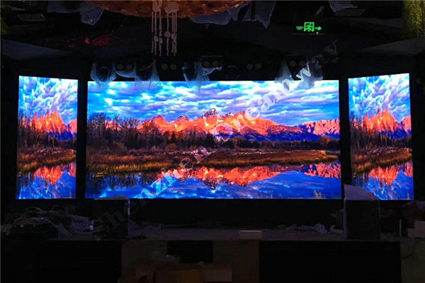indoor/outdoor led screen hire