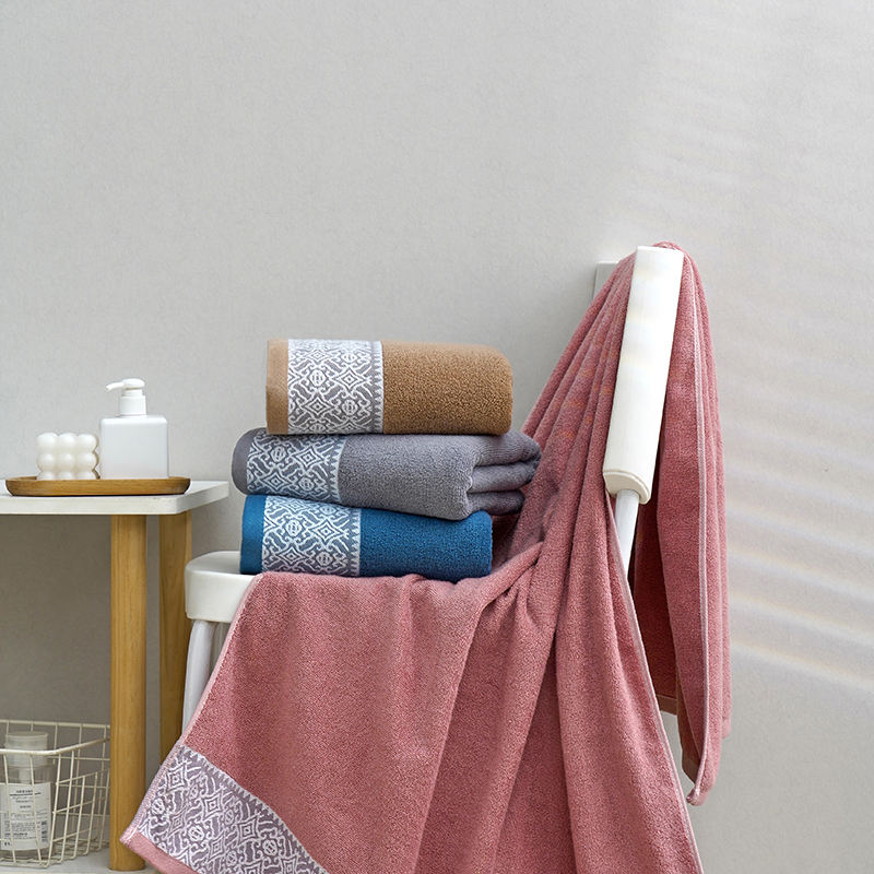 Cotton Flower Bath Towel for Household Dark Color Quick Drying and Water Absorption