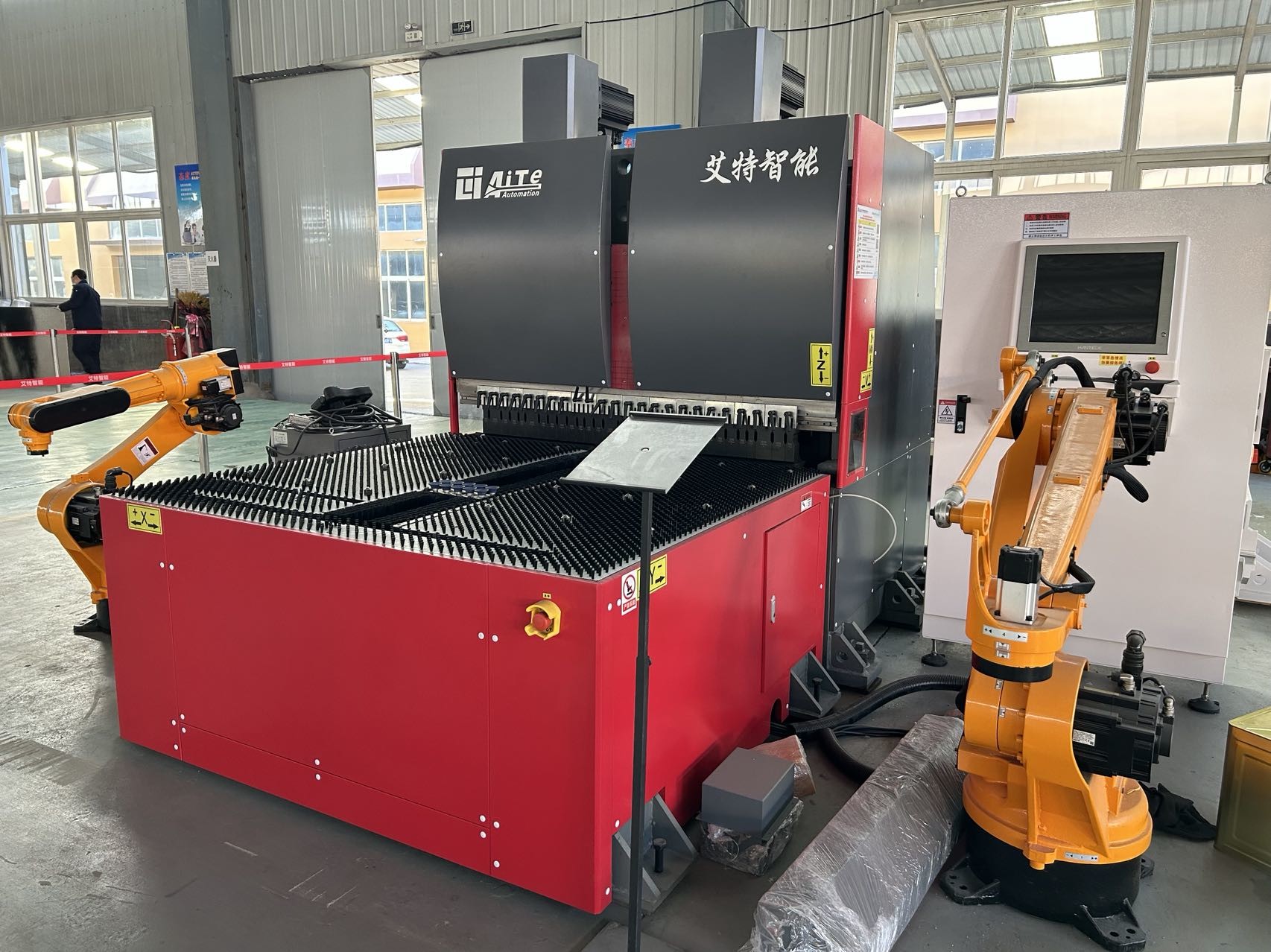 Fully Automatic Press Brake Machine For Sheet Metal CNC Panel Bender