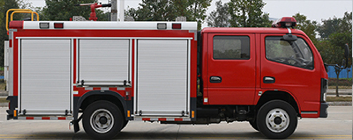 6.2m Fire Rescue Trucks 140hp Dongfeng Water Tanker Fire Truck