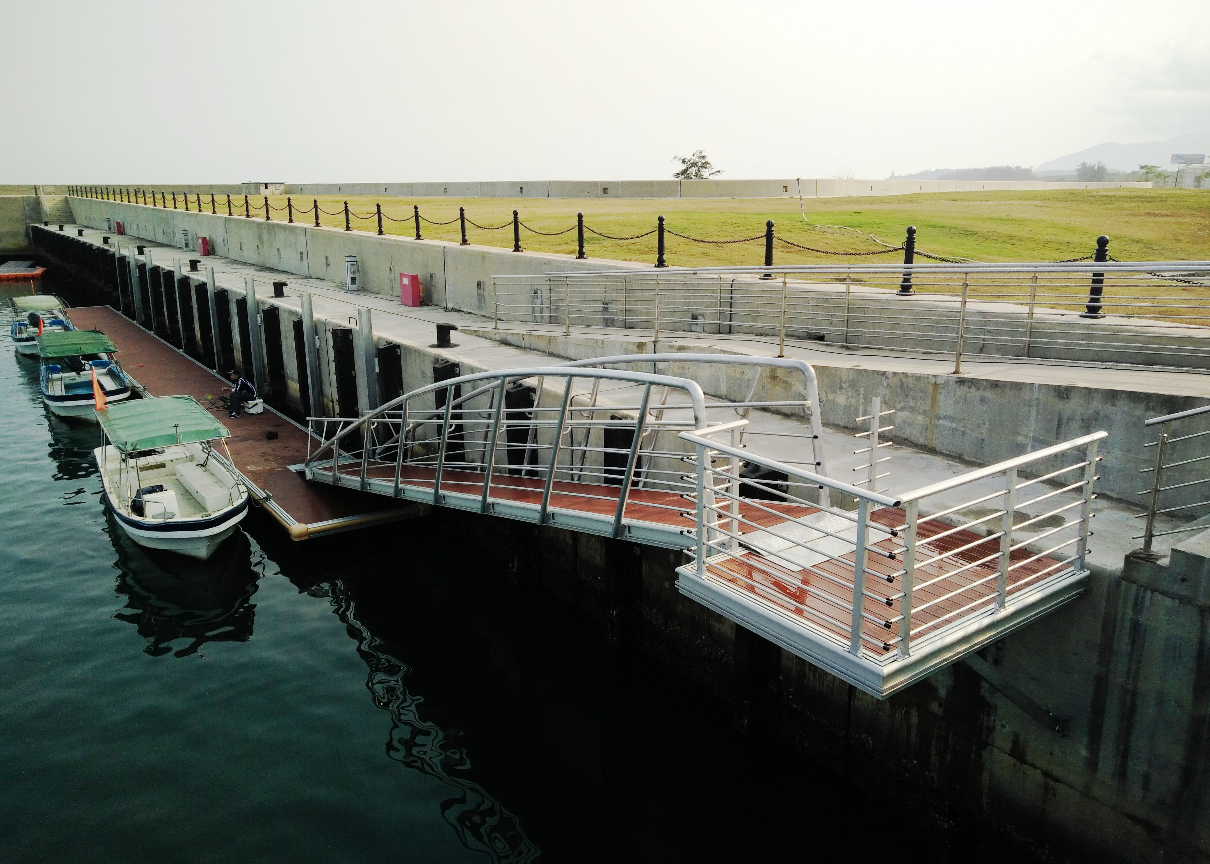 Aluminum Alloy 6061-T6 Floating Dock Aluminum Gangways Marine floating dock walkway