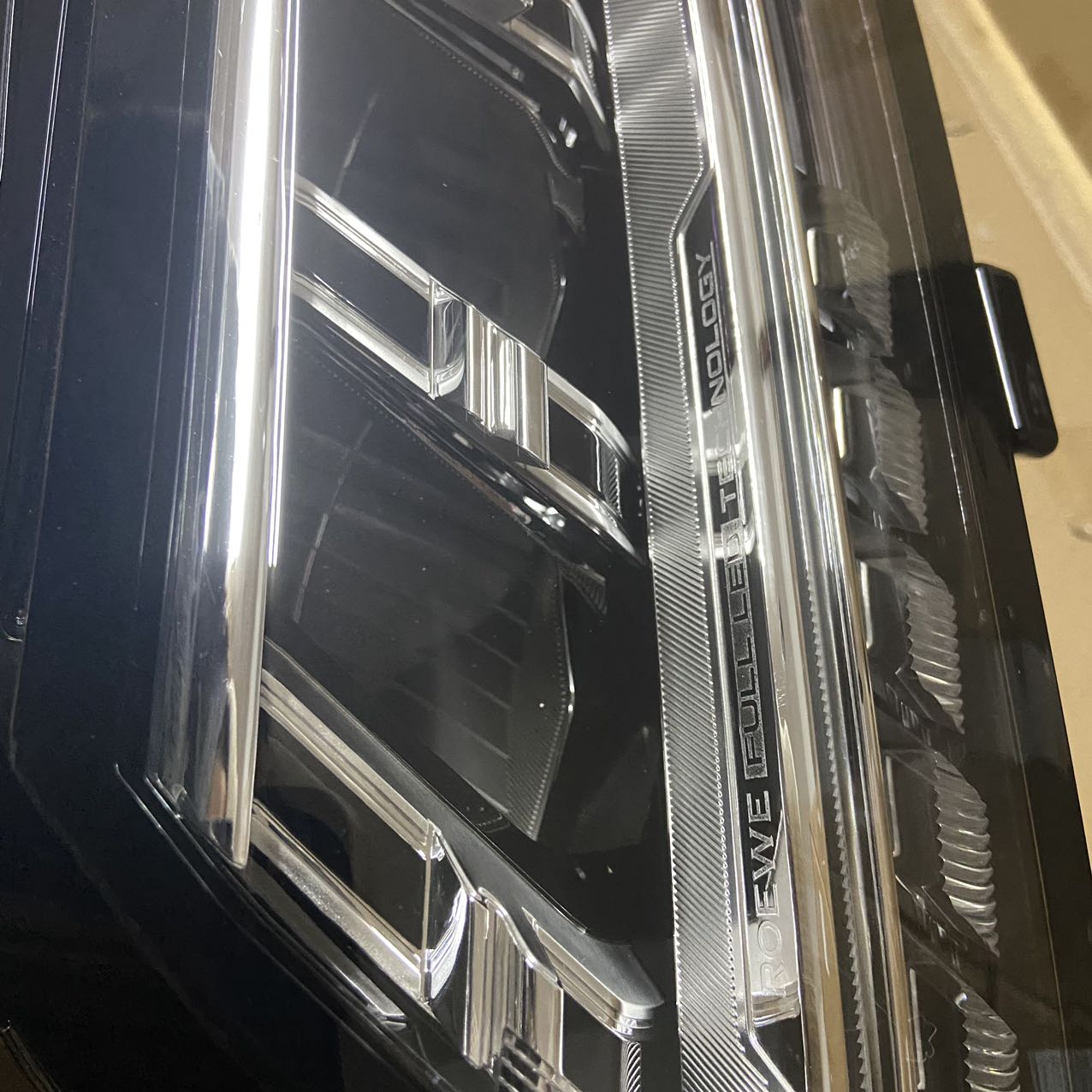 ROEWE SAIC Car Fitment Left Headlight for 2018 High Config Spring OE No. 10558959