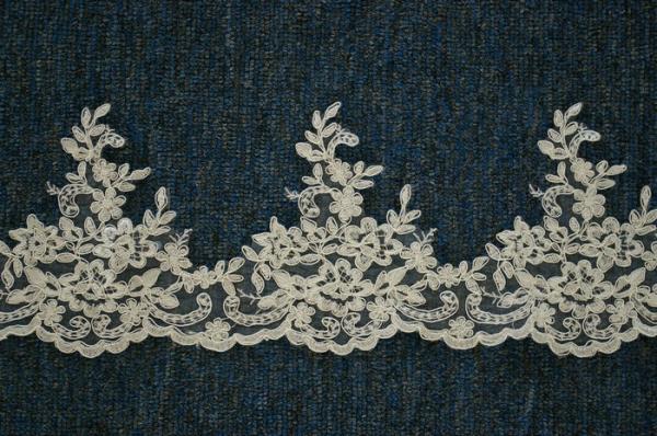 Quality Embroidery Tulle Lace Border Beautiful Cord  Lace Trimming  For Wedding Dress for sale