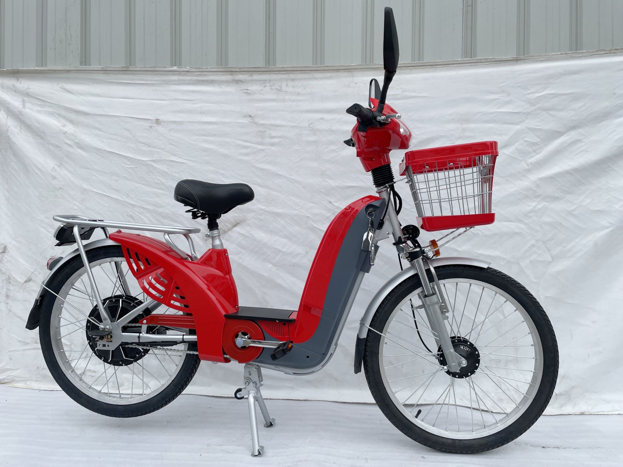 48V 350W Rear Hub Electric Bicycle 24 Inch Single Speed E Bike With LCD Display