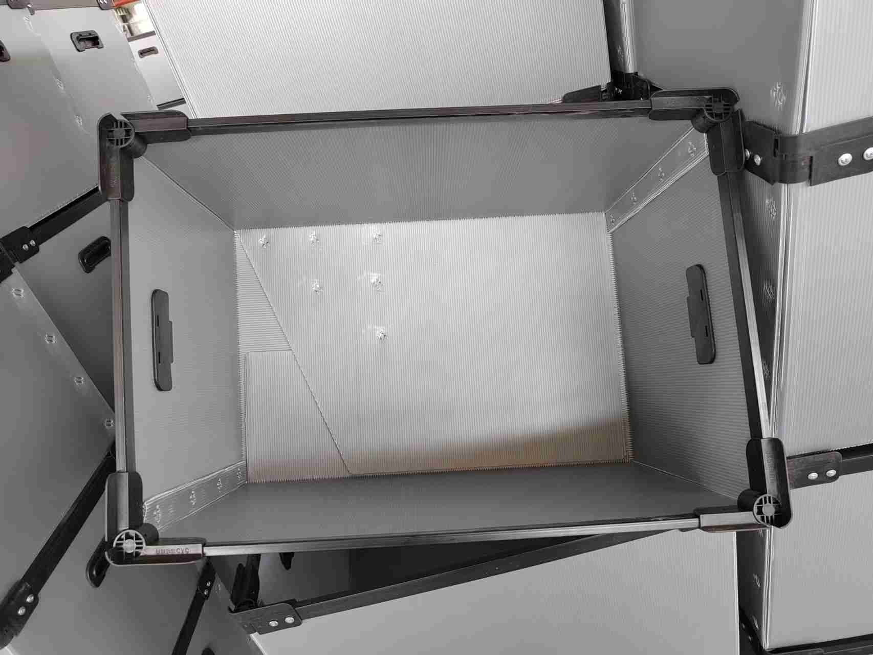 Plastic Turnover Box PP Hollow Sheet Corrugated Board Customized Handle Carton