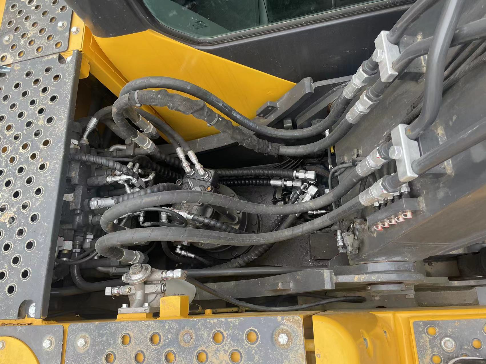 Used VOLVO excavators EC180BLC EC140 construction machinery parts/used construction machinery