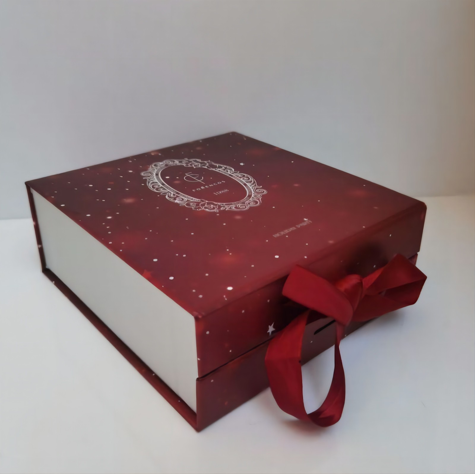 FSC UV Printing Paper Box For Gift Packaging With EVA Insert For Holiday Party, Box with Ribbon