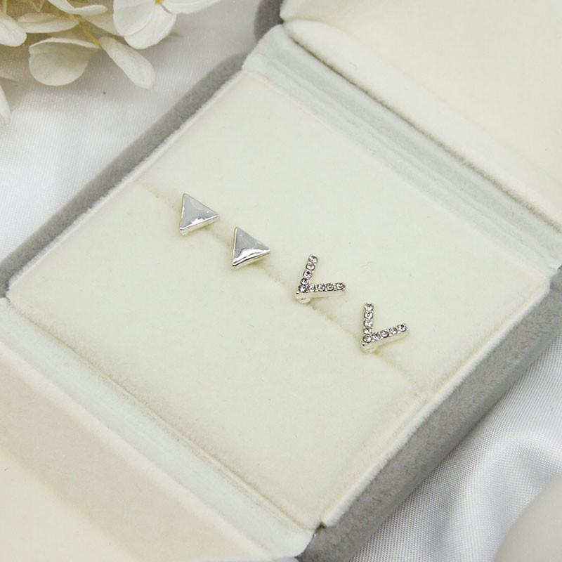 316 Stainless Steel Silver Ear Stud Geometry Letter Design With Shiny Clear Crystals
