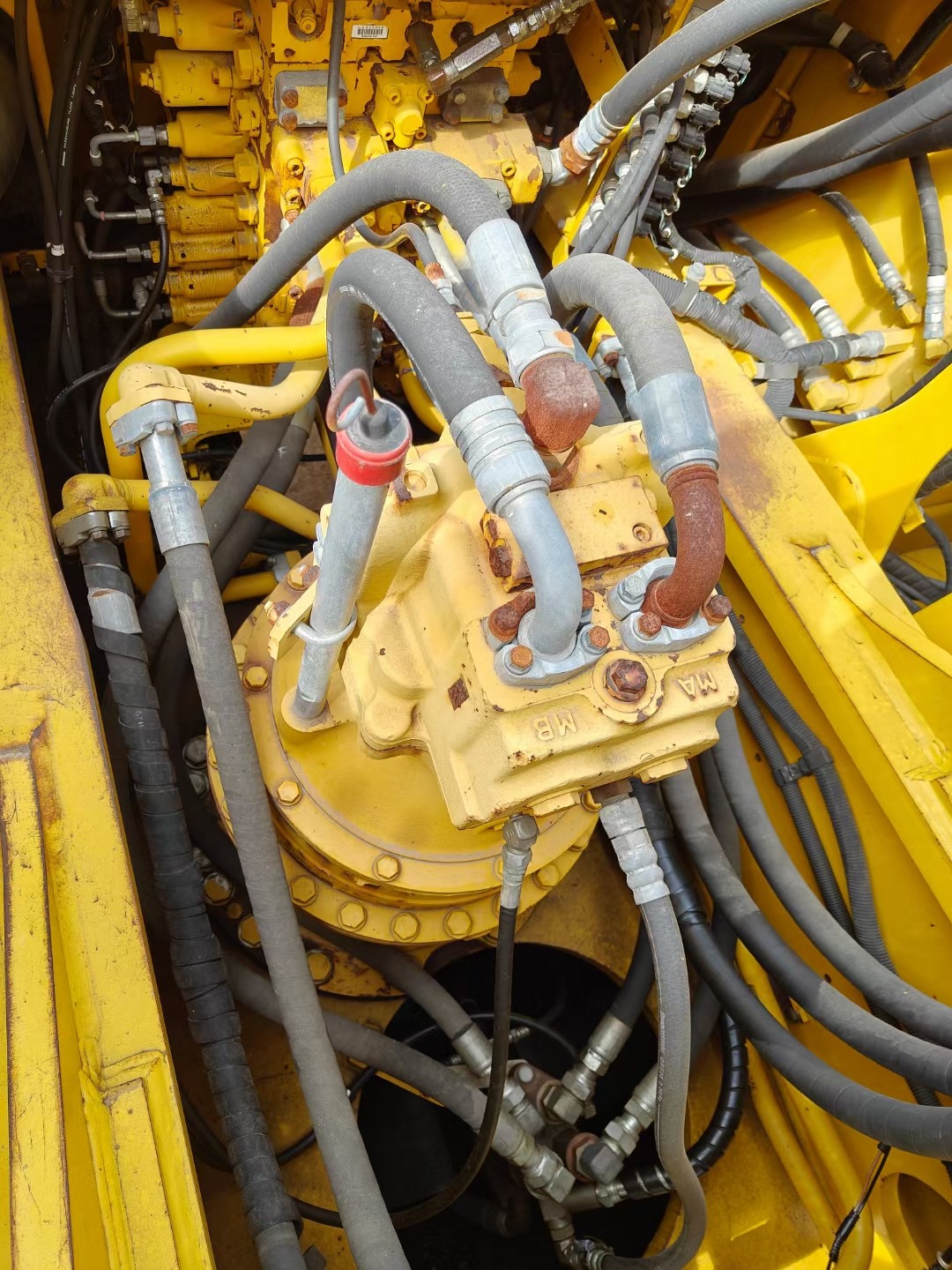 Customs declaration in 2018, Japanese original Used Komatsu excavator PC 490-10