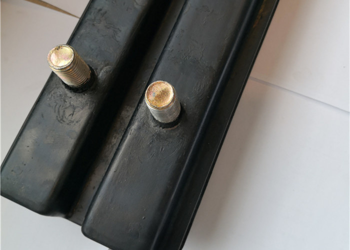 OEM 190mm Pitch Bolt On Excavator Rubber Pads