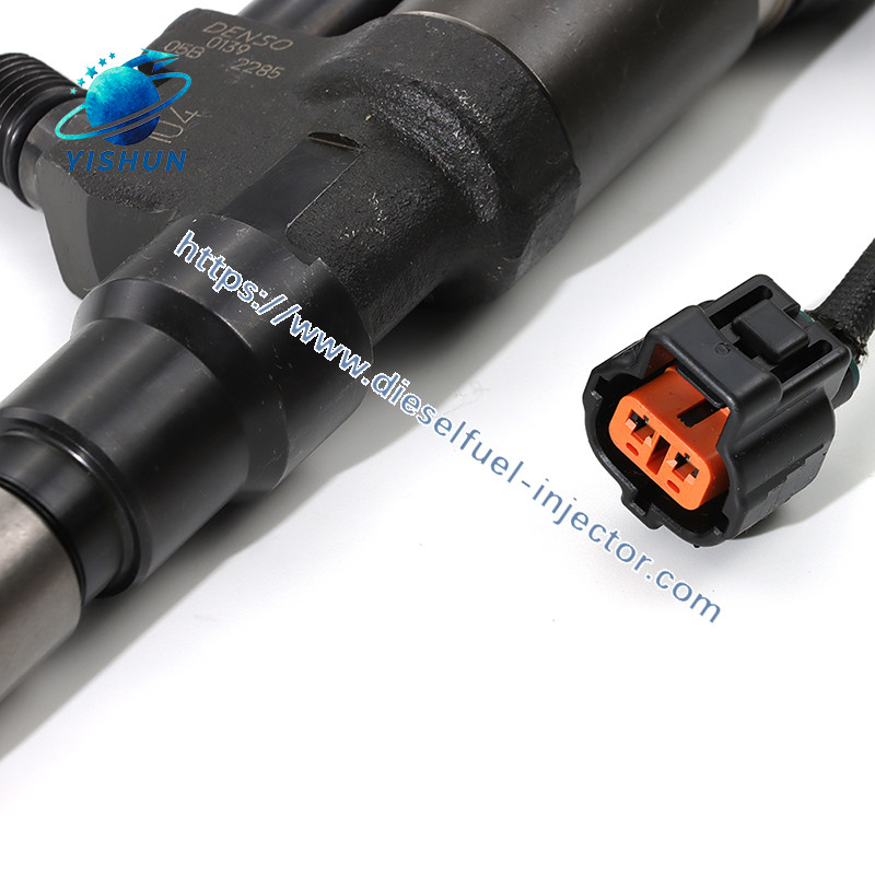 Fuel Injector 095000-1030 095000-1031 095000-0137 095000-0139 23910-1040 for K13C