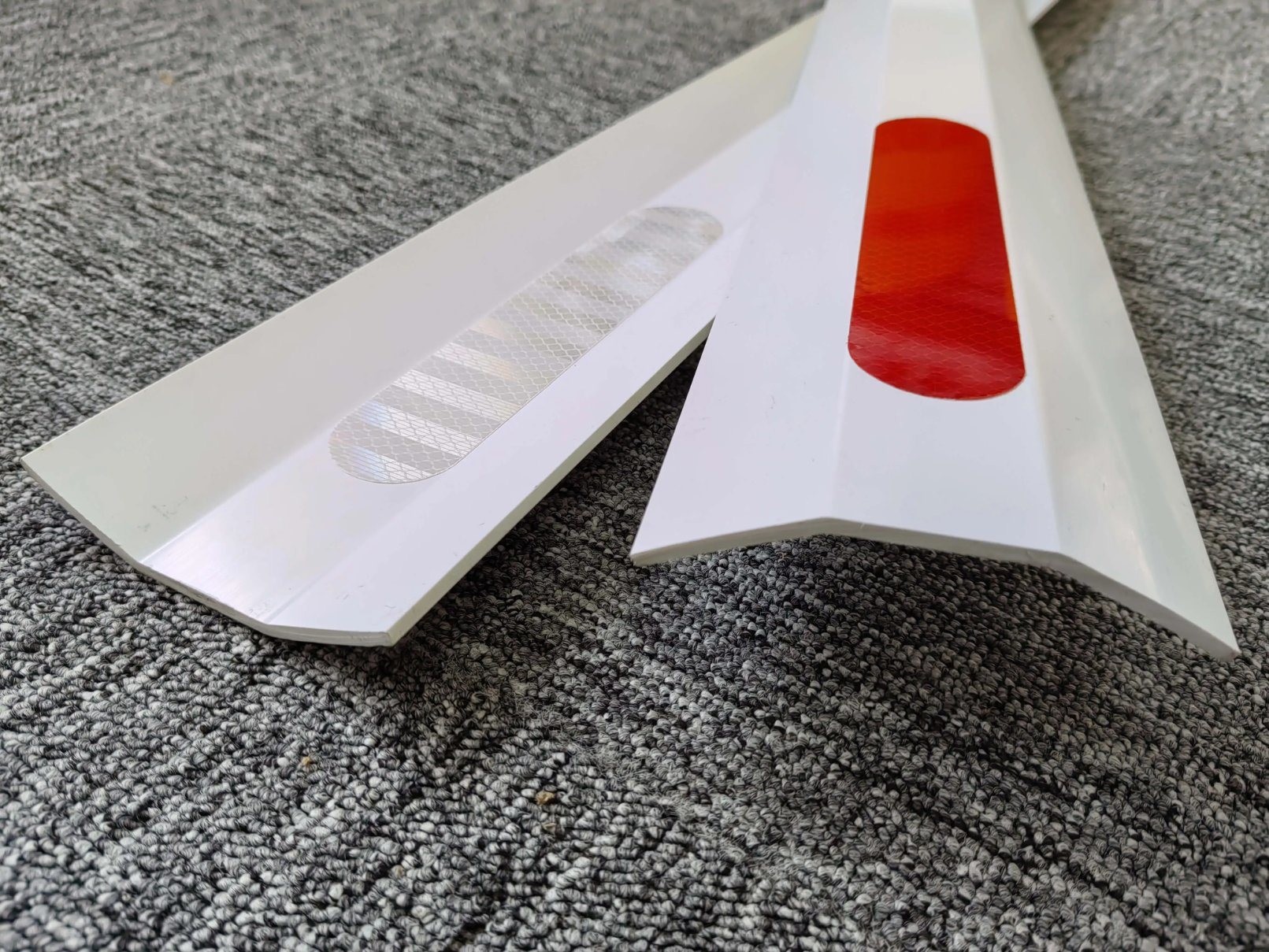Guardrail Delineator Reflectors Traffic Delineator Post
