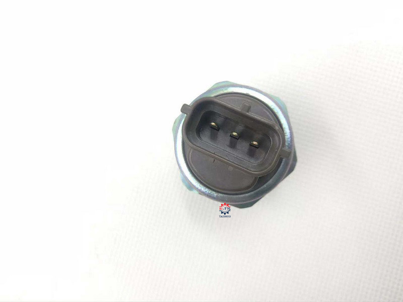 Original 4HK1 6HK1 High Pressure Sensor Excavator Spare Parts 8-98119790-0
