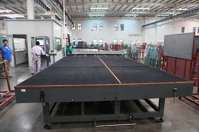 Easy install and operate glass cutting table cnc cutting machine for sale