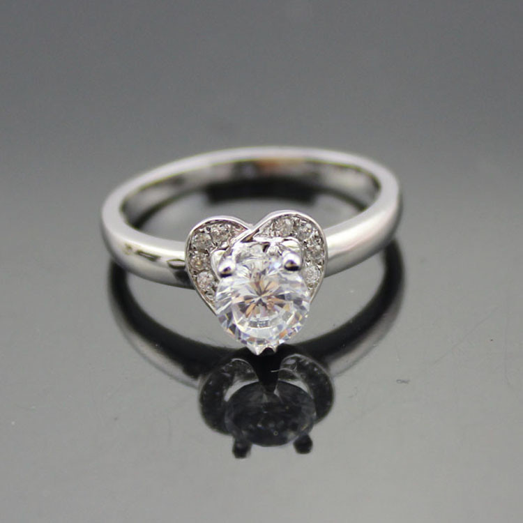 Women Jewelry 925 Silver 6mm Round Cubic Zirconia Heart Engagement Ring (F33)
