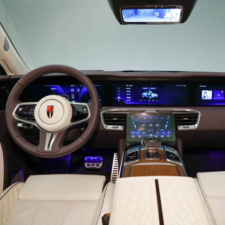 Max Speed 200 Km/h 4 6 7 Seater Electric Car with Durable Lithium Battery and Left Steering Hongqi E-hs9