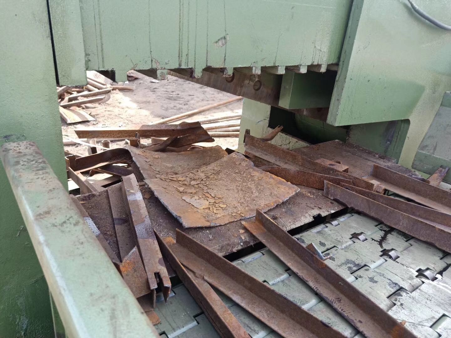 Scrap Metal Shearing Machine Waste Scrap Sheet Shears\Q43 Series Crocodile Hydraulic Steel Shearing Machine\Alligator