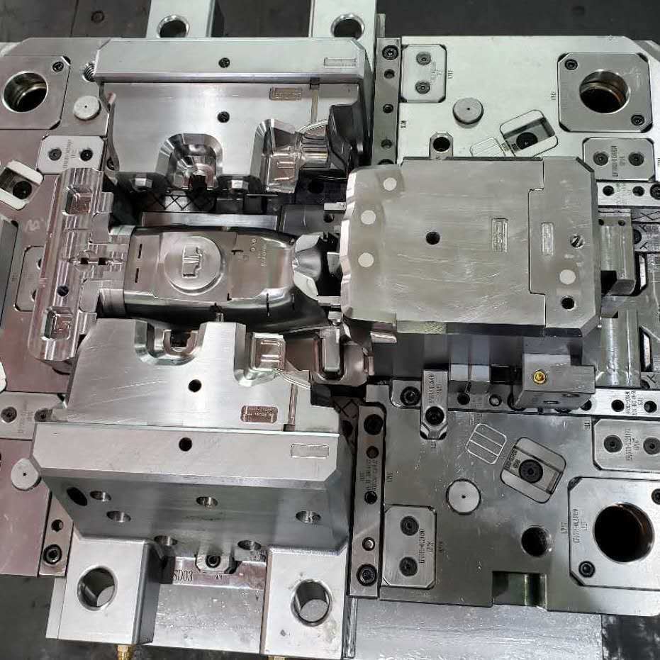 Water Cooling System STL/G-Code High Precision Plastics Injection Mold