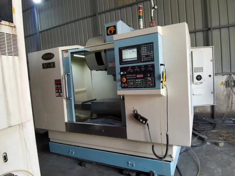 Second Hand Fanuc 3 Axis VMC 850 Milling Machine VMC 1060 Vertical Machining Center