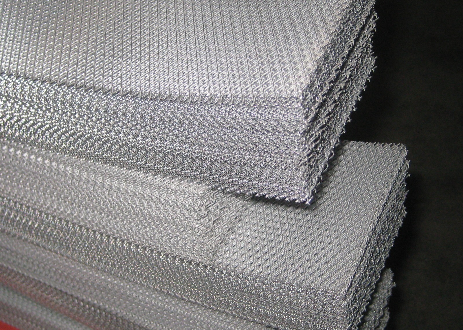 Polishing Hexagonal Expanded Metal Security Mesh 0.5mm 1mm Thick For Gutter Guard