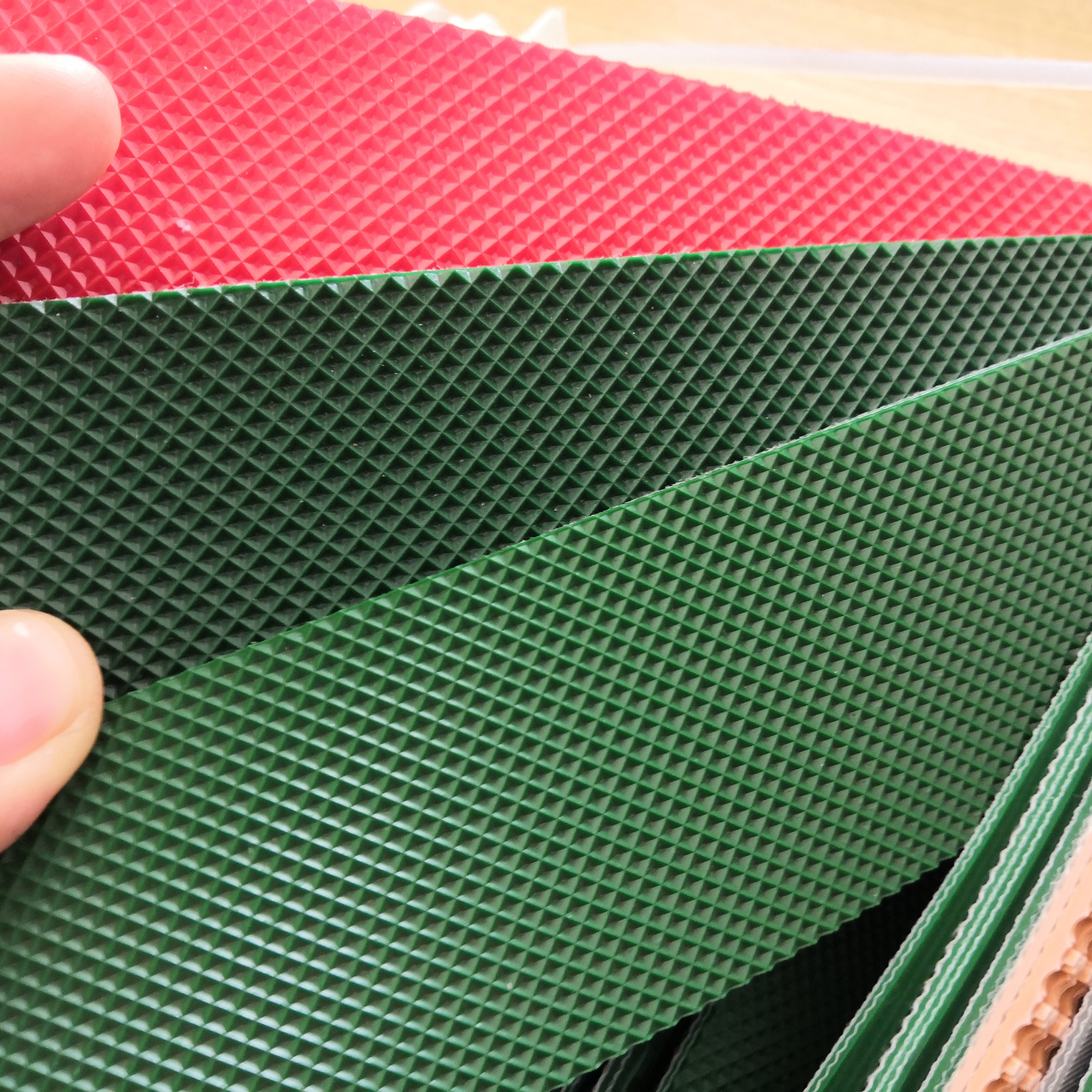 ODM Polyvinyl Chloride Conveyor Belt For Logistics