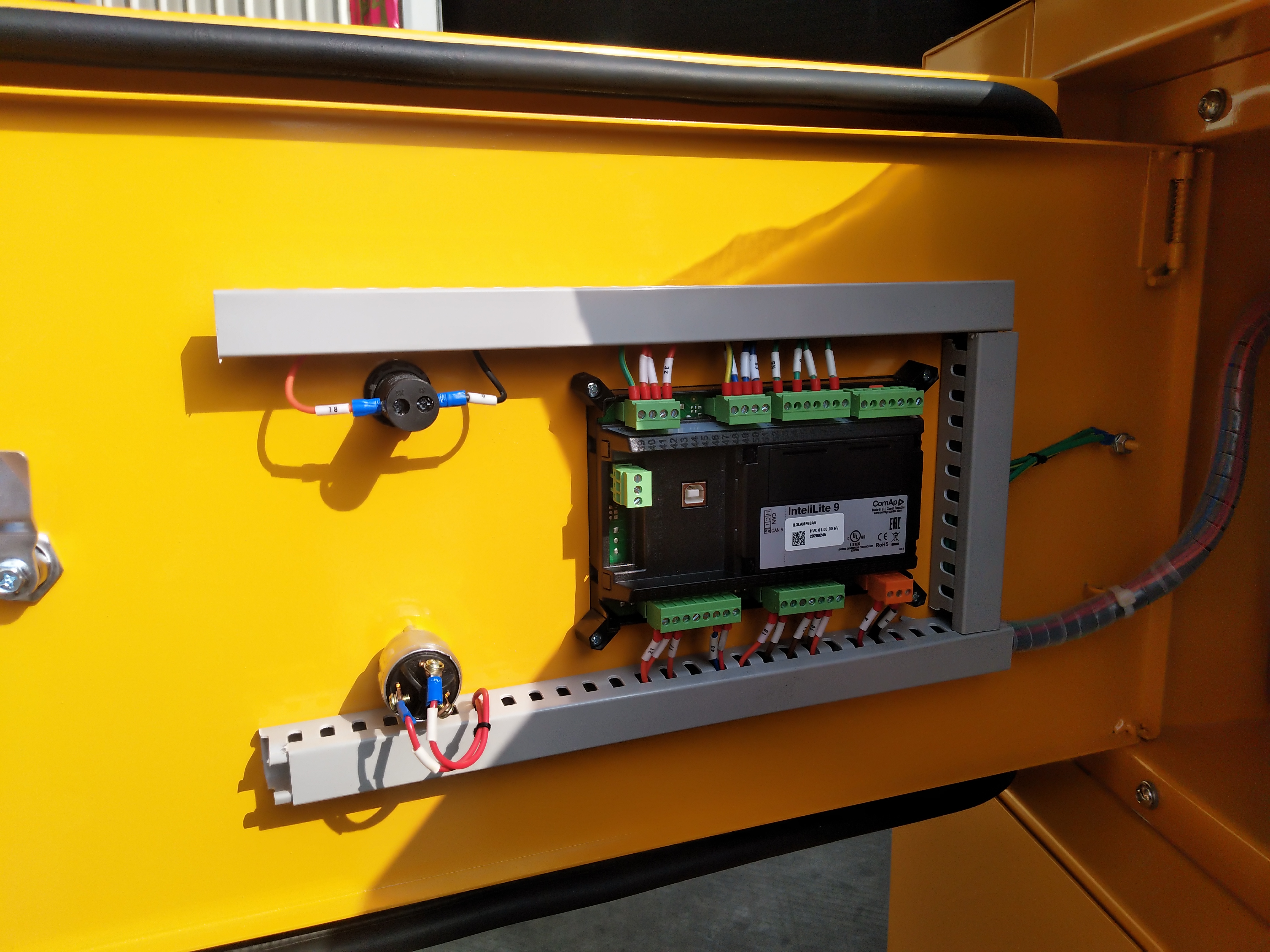 N4105ZDS Ricardo Generator , 50Hz Ricardo Generator , Yellow Housing , 10 hours Fuel Tank