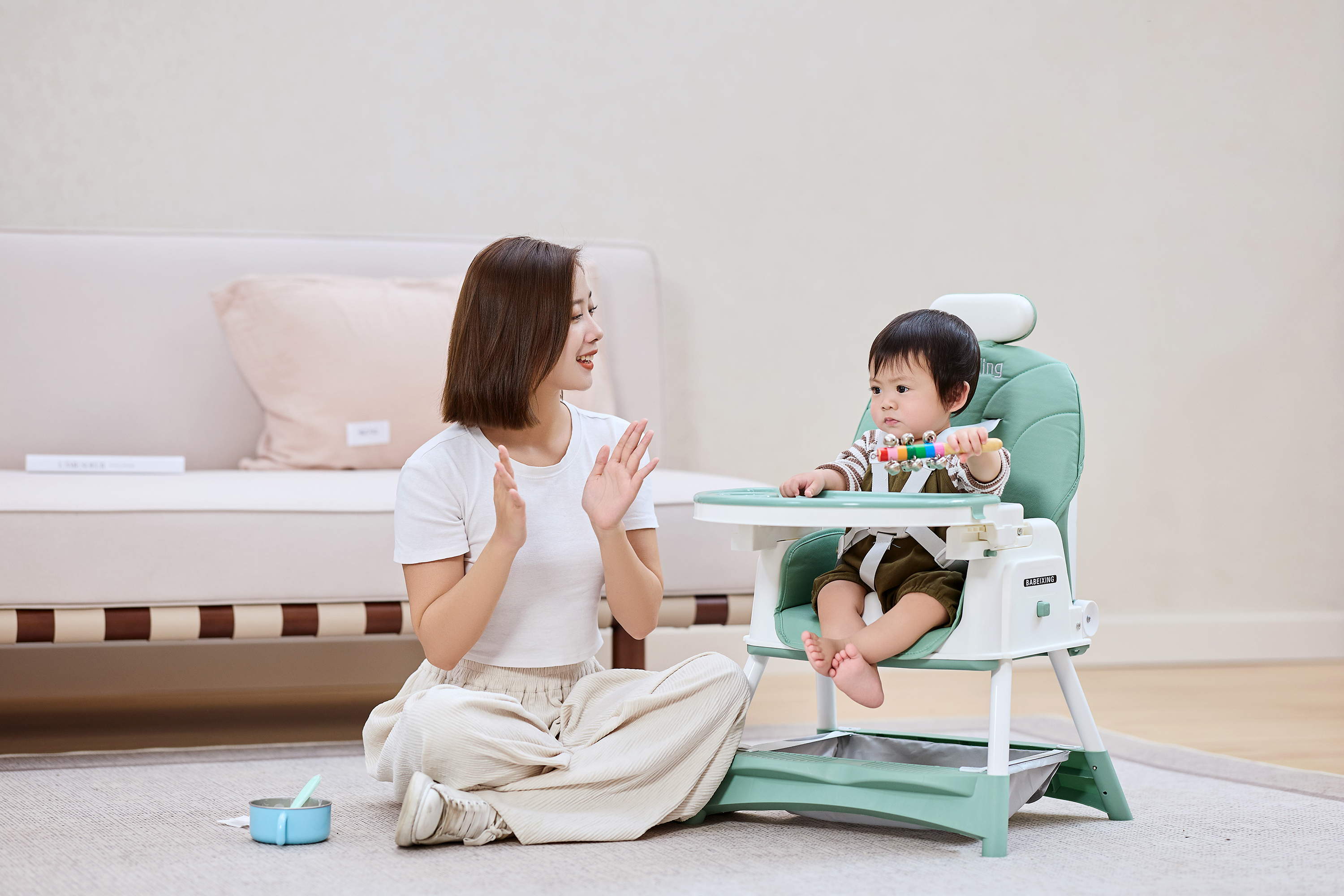 EN71 Certified High Plastic Baby Dining Chair Baby Feeding Table Adjustable Height