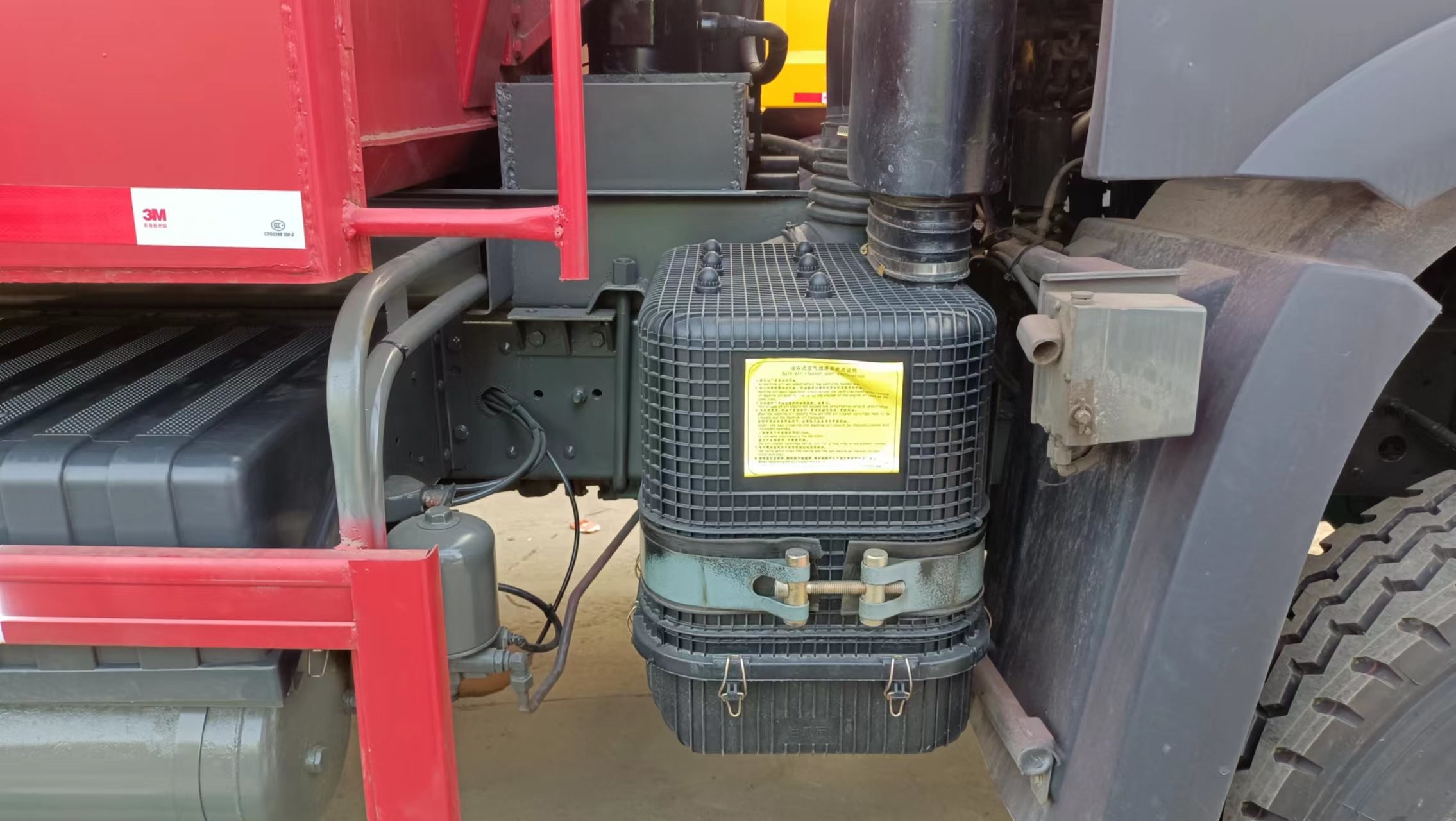 Howo Dump Truck Used One And Half Row Cabin Sinotruk Tipper 20cbm Box 380hp Euro 2 Emission