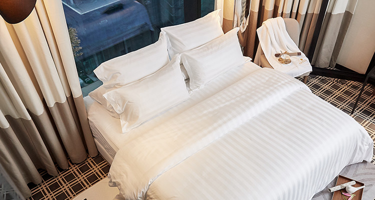 Plain dyed 1 & 3cm stripe 100% cotton bed sheet for hotel hospital dormitory