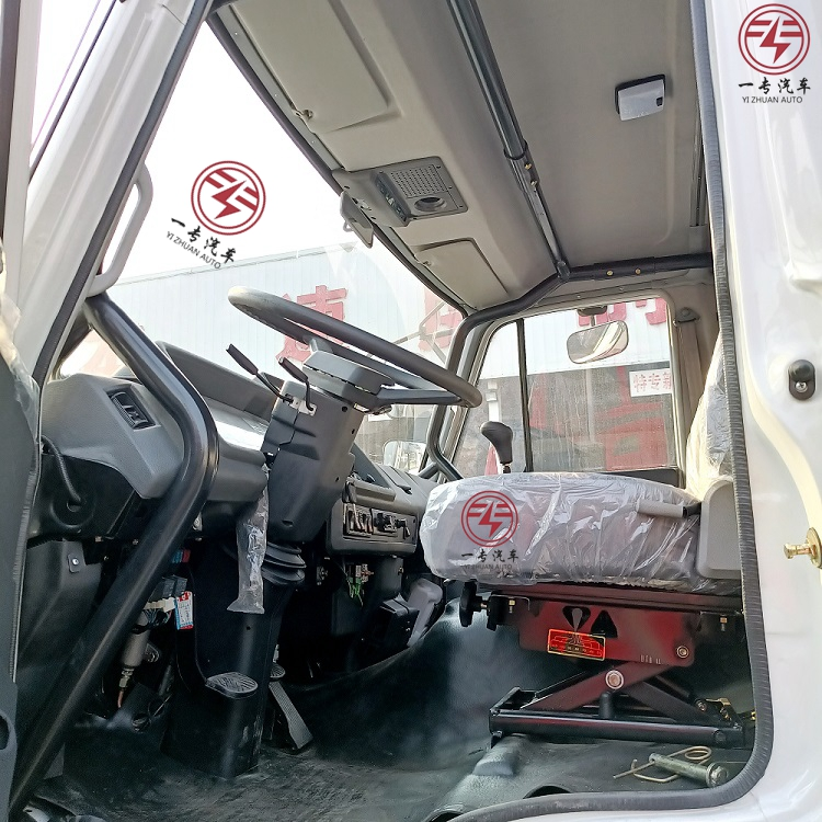 12 Tire Number All Wheel Drive Dongfeng 6x6 Cargo Truck Chassis Left Steering 12 Tires