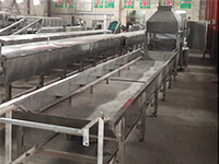 Cooling water tank