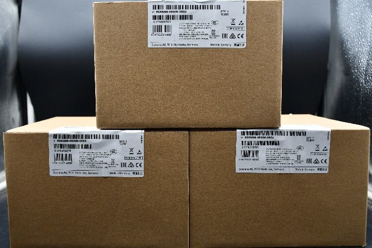 Siemens Ethernet Switch, 4 RJ45 port, 24V dc, 10100Mbit/s Transmission Speed
