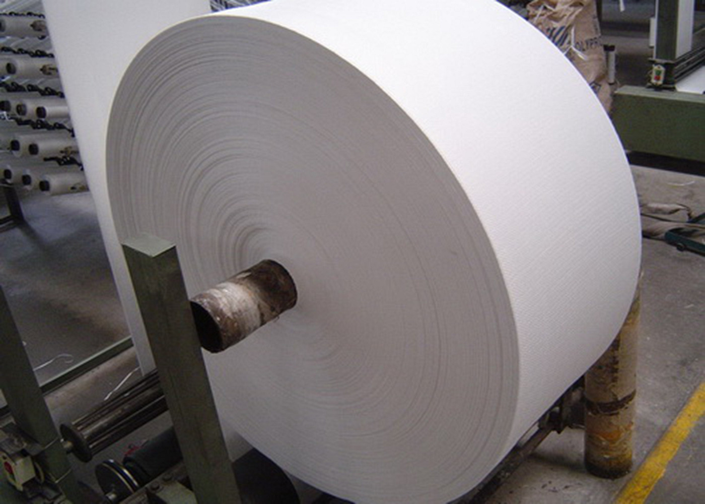 75GSM Colorful Virgin PP Woven Fabric Rolls for Making Feed / Seed Packing Bag