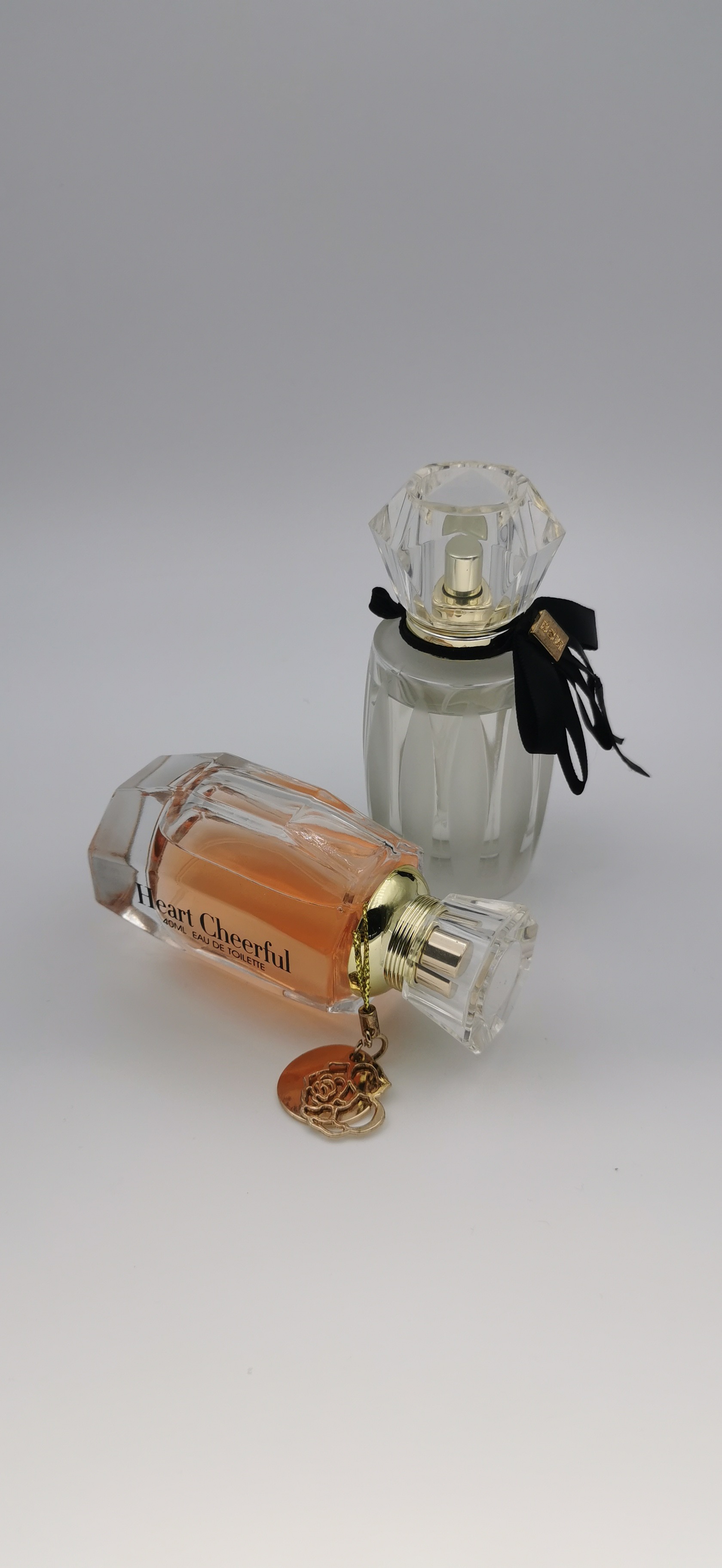 Customized 2023 glass perfume bottle unique design luxury high quality