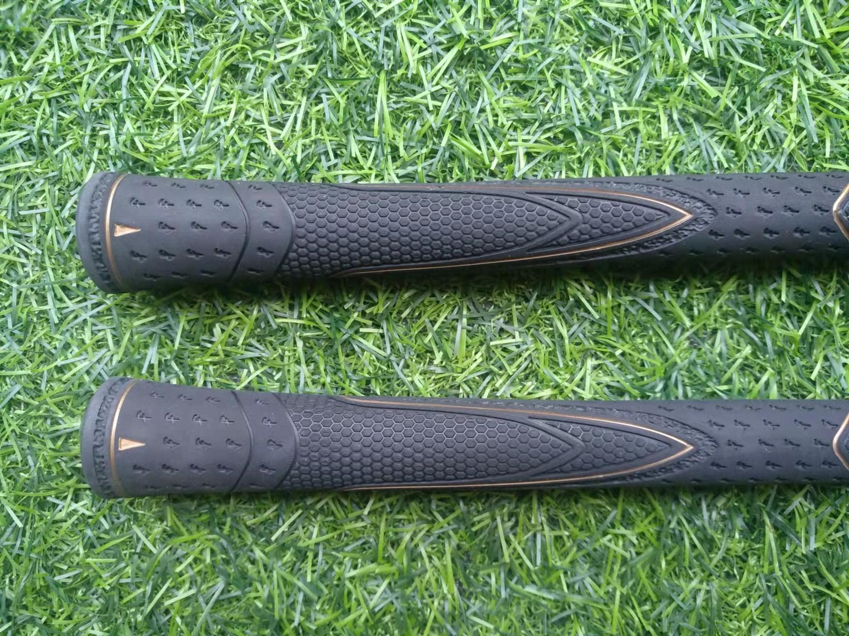 golf grip , golf grips , golf rubber grip , round grip , club iron grip , golf roud grip