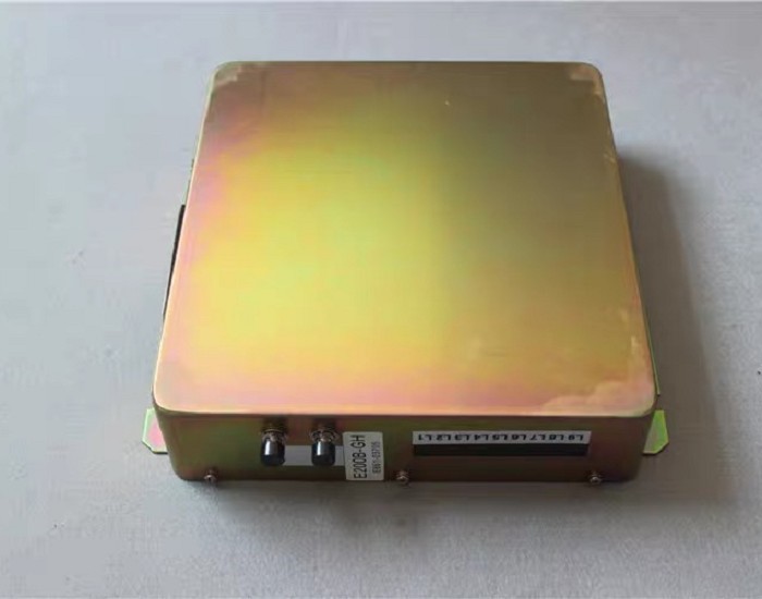 E861-03705A E200B Excavator Controller