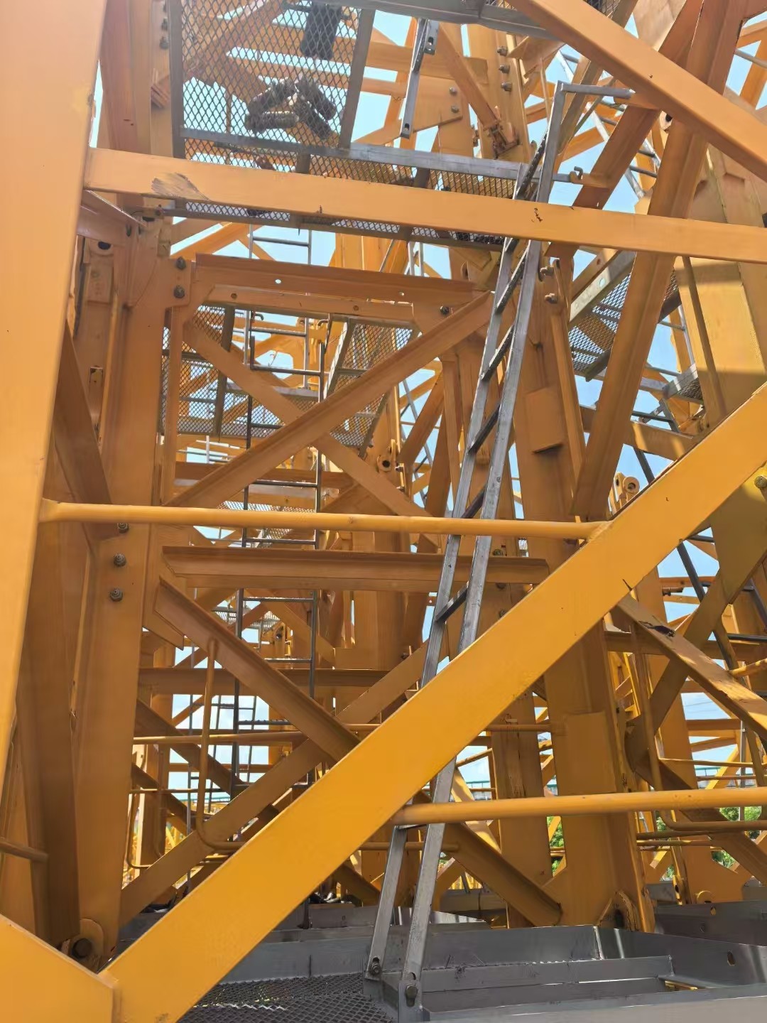 High-Performance Construction Tower Crane With 70m Arm Length And 10 Ton Lifting Capacity From Cpbrothers