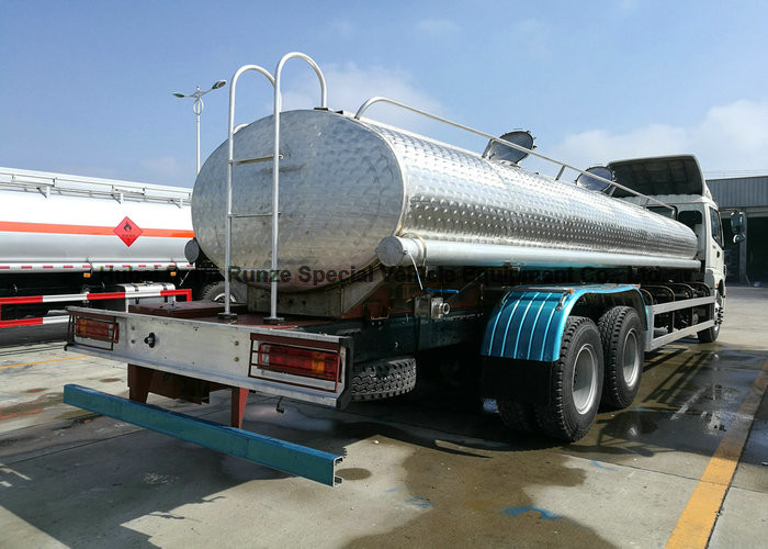 FOTON Polished Stainless Steel Tanker Trucks 18000liters for Drinking Water , Liquid Food ,oil